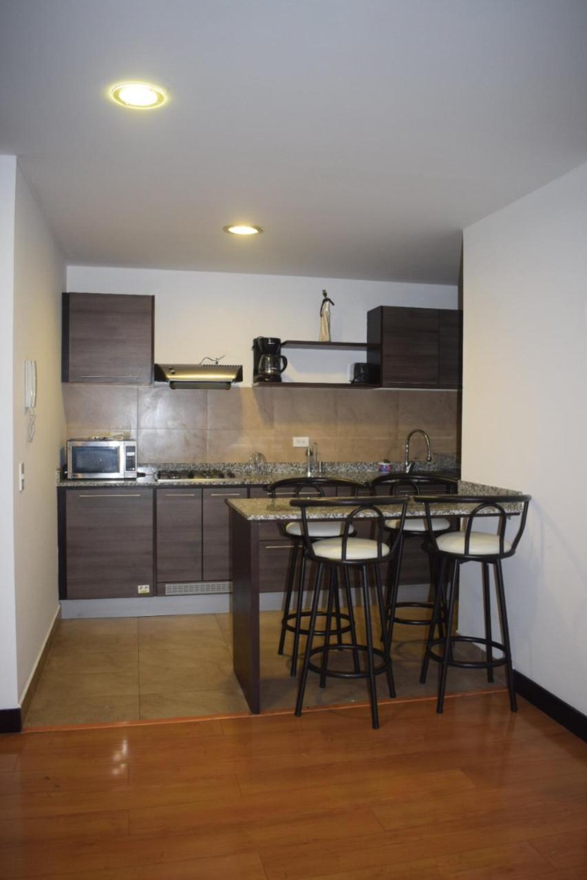 Deluxe Apartment Metroplaza Кіто Екстер'єр фото